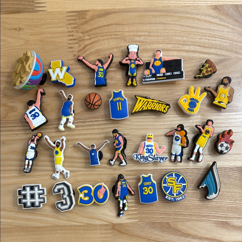 JIBBITZ 25 WARRIORS Basketball STEPH CURRY Shoe Charms and 3 others. Total 28